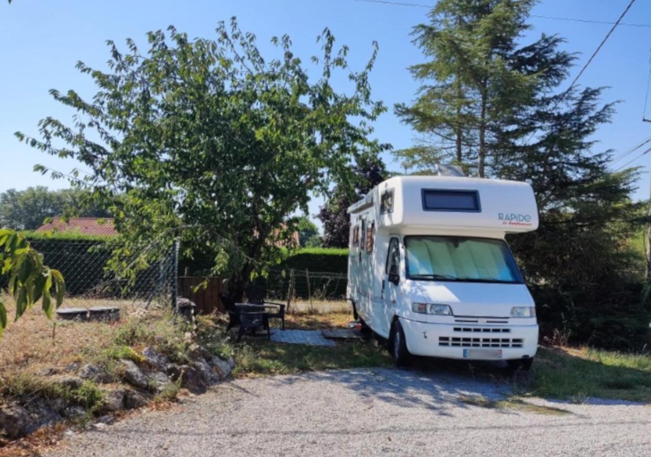 Charmant Camping-Car A La Campagne Labessiere-Candeil 외부 사진